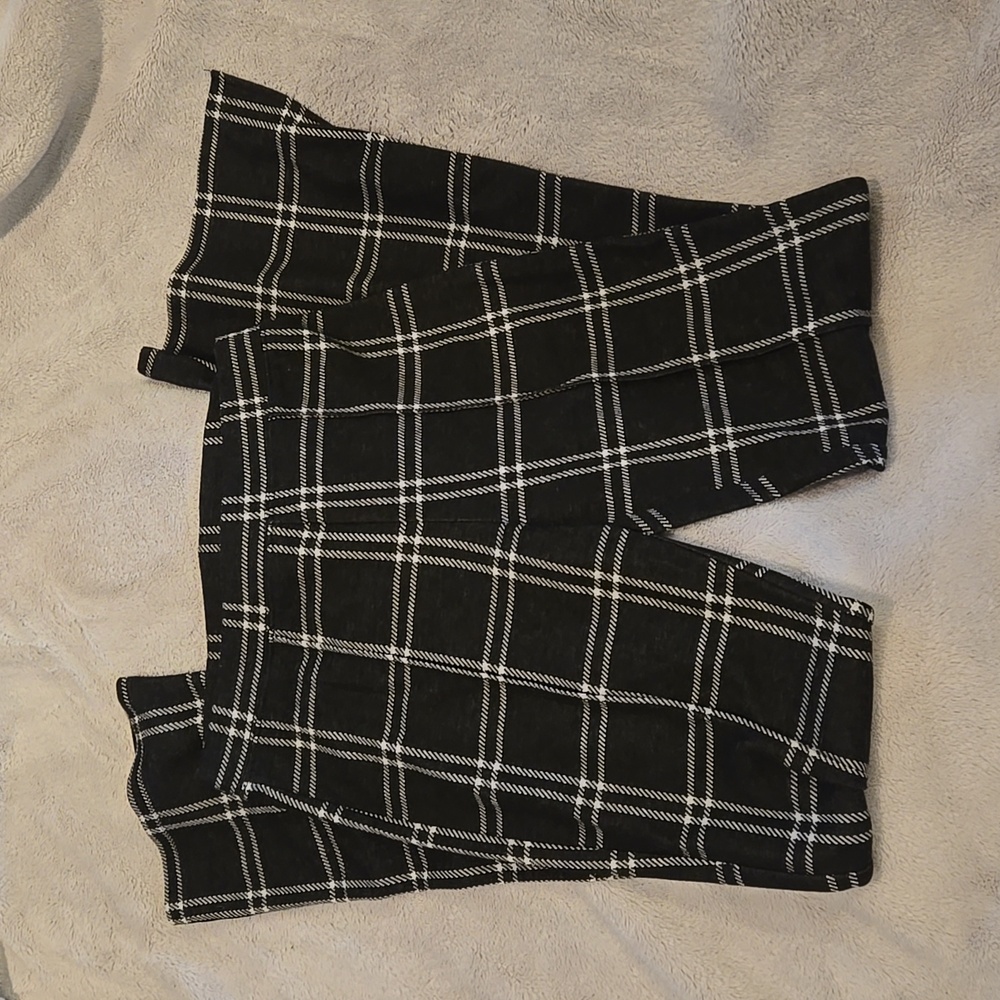 SO Black Plaid Bootcut Leggings